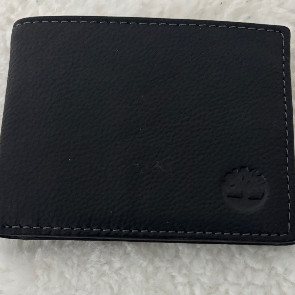 Timberland Black Leather Bifold Card & Key Holder Wallet